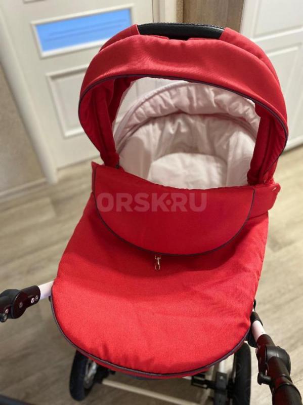 Продам детскую коляску в идеальном состоянии, подходит для детей от 0 до 1,5 лет. - Новотроицк