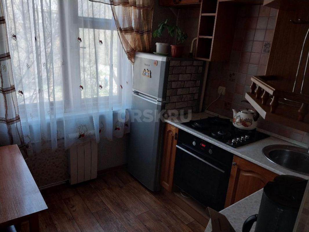 Сдается 2-комнатная квартира в аренду порядочным людям не более 2-х человек (без животных). - Орск