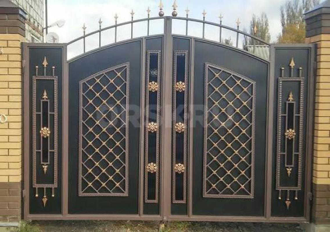 ПК "Ажур-Сталь" изготавливает:
Металлические двери 
Решетки,ворота
Козырьки, пе - Орск