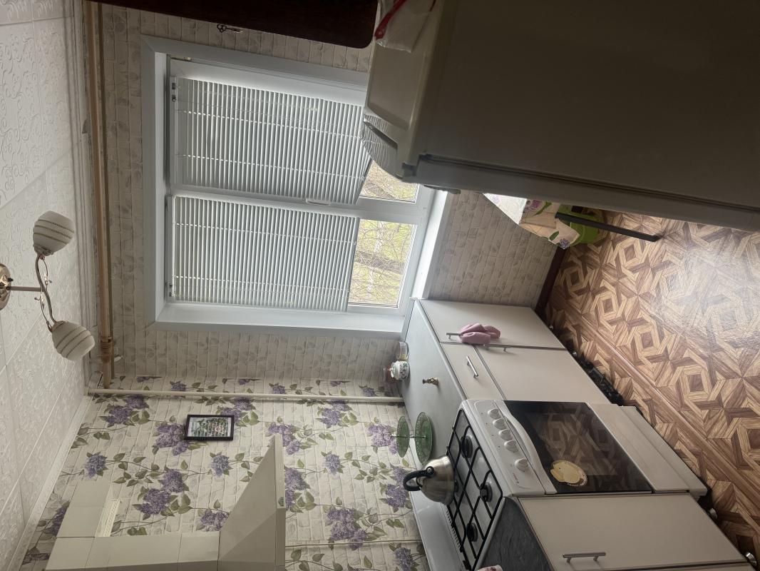 Сдам 1 кв на длительный срок возможно с последующим выкупом, имеется все для комфортного проживания, - Гай