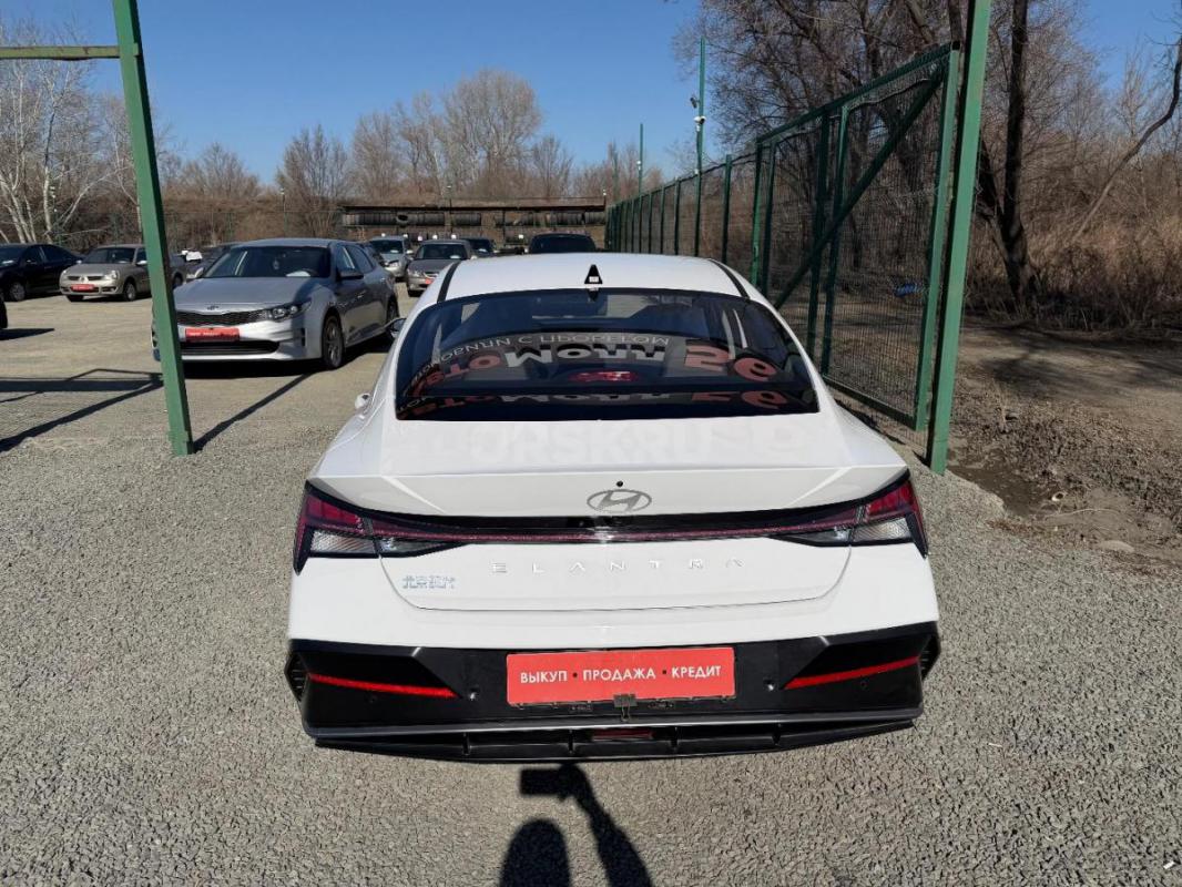 Продаётся новый автомобиль 
HYUNDAI ELANTRA 1.5L CVT LUX Premium Edition Пред максимальная комплект - Орск