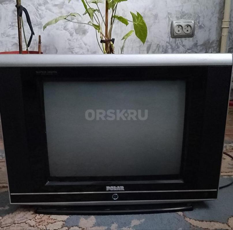 Телевизор б/у (не знаю что с ним)
Работал хорошо, после переезда - экран или включается или как на - Орск