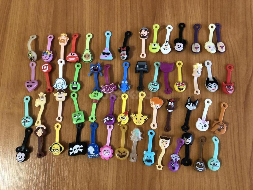 Демисезонный комбинезон р.100, -600 руб., большие игрушки по 200 рублей, собачка на лежанке виляет х - Орск