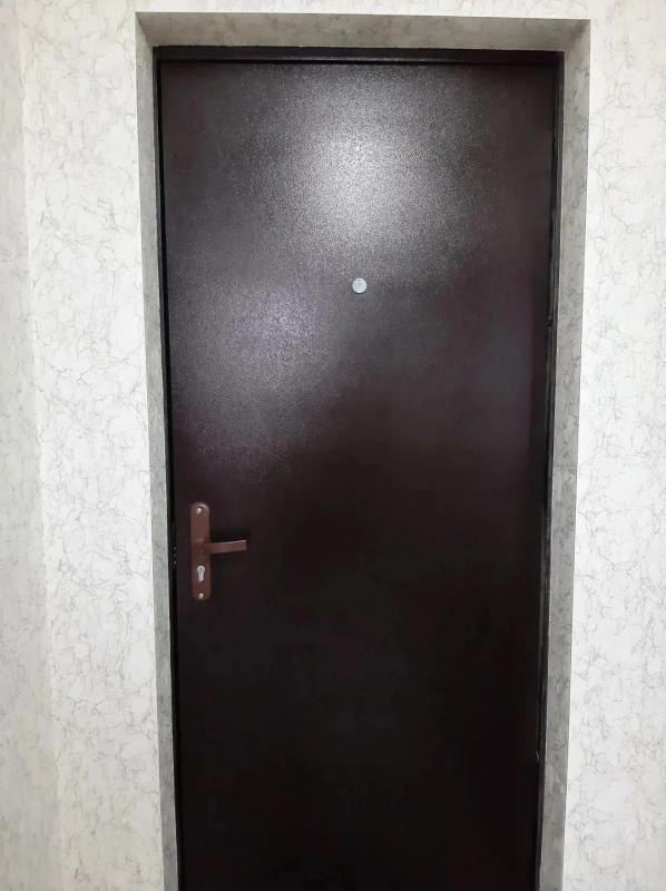 1 собственник, капитальный ремонт, все поменяно, медная проводка, стены пол выровнены, линолиум, две - Новотроицк