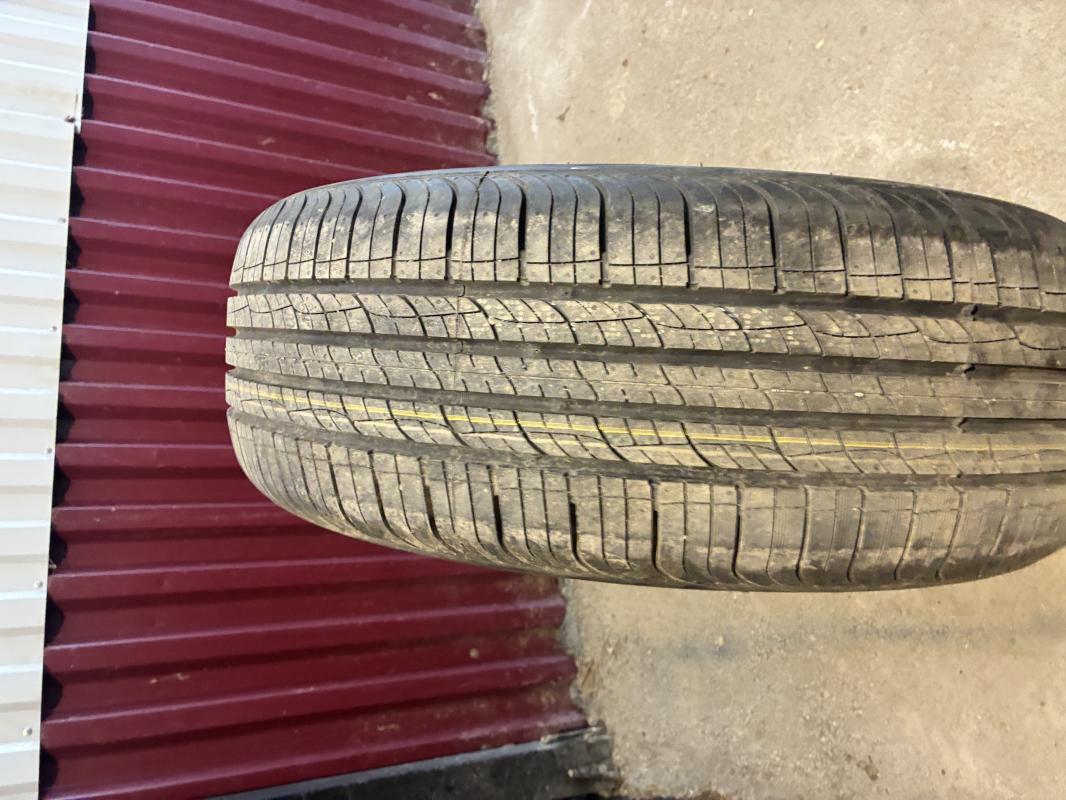 Продам новую летнюю резину на 18 - Гай