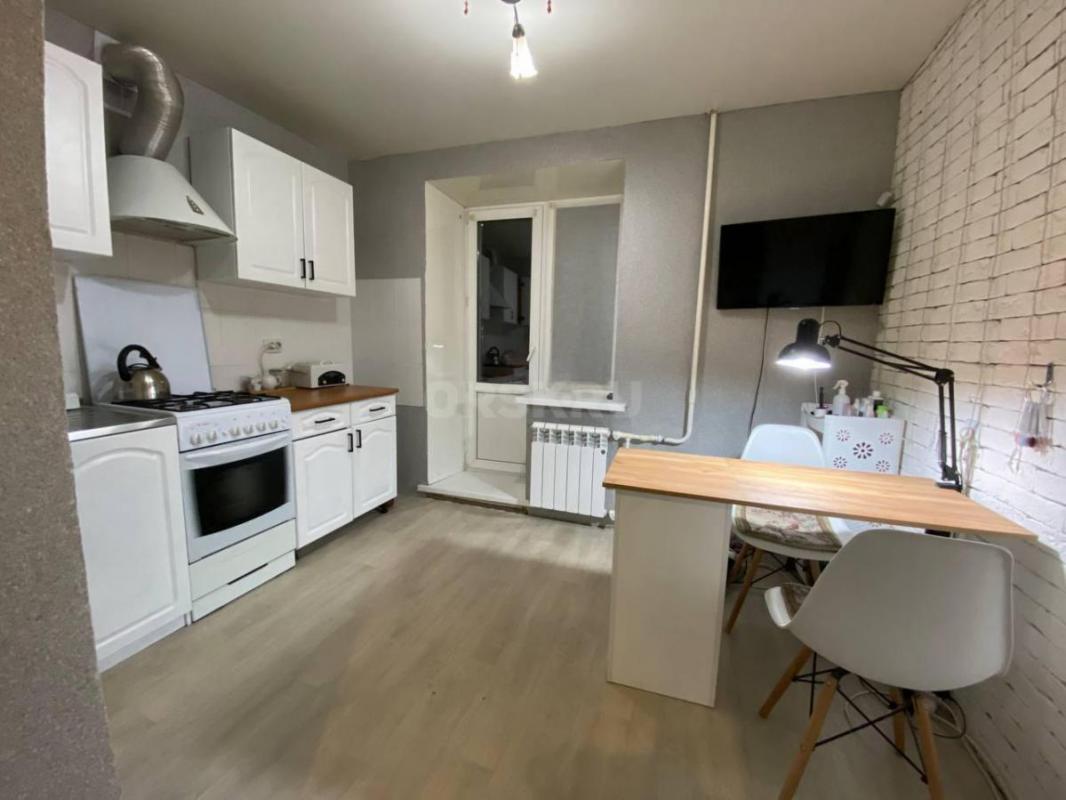 Продам уютную тёплую квартиру с ремонтом по адресу Комарова 5. - Орск