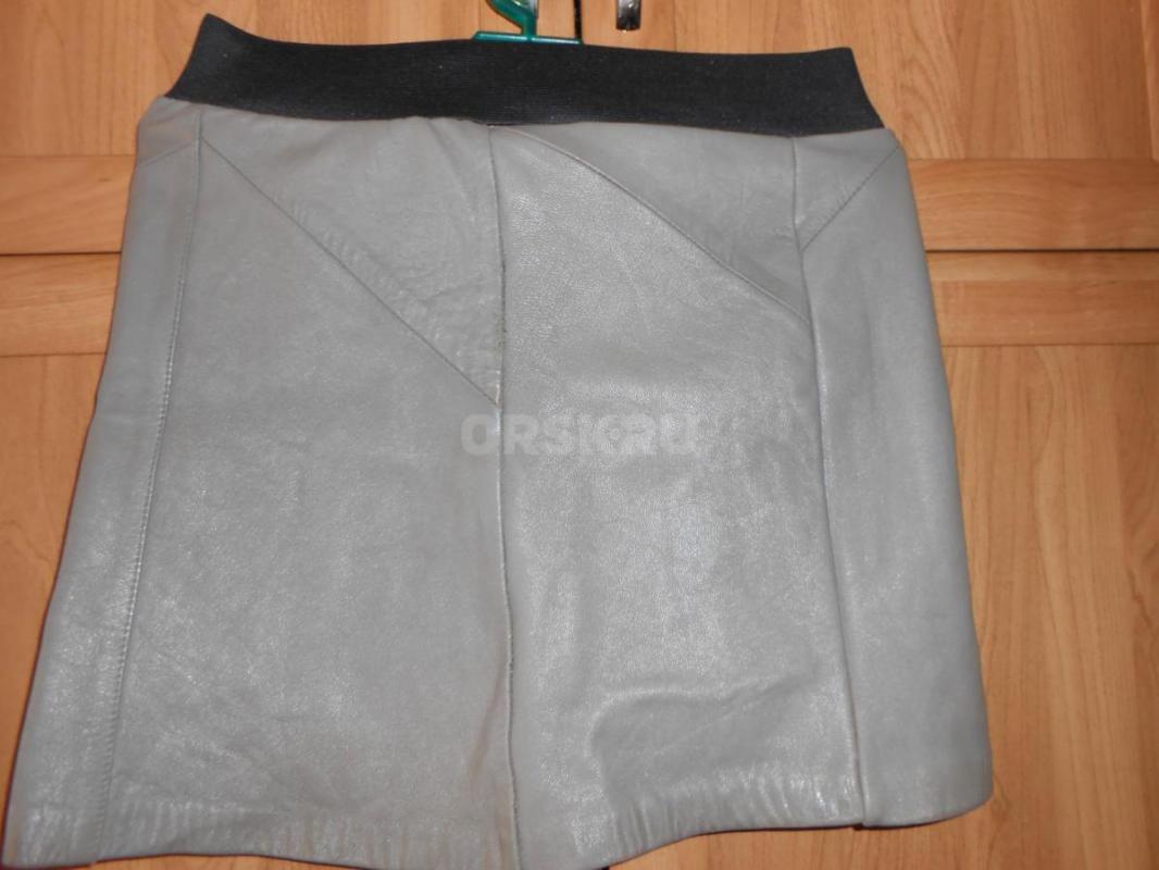 ветровка   платье на 2 года  шорты  блузки42-44 размер юбка  жилетка - Орск