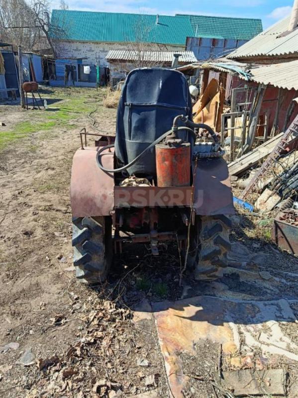 продам мини трактор есть двигатель в запасе много зап частей конная косилка и конные грабли всё на х - Орск