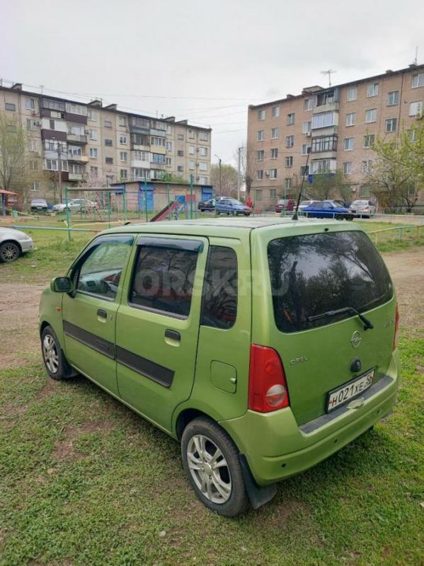 Очень ухоженная машина,
маленькая но вместительная
Расход бензина небольшой
Везде можно припарков - Орск