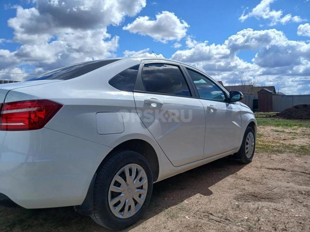 Лада Веста 19 год в отличном состоянии - Орск