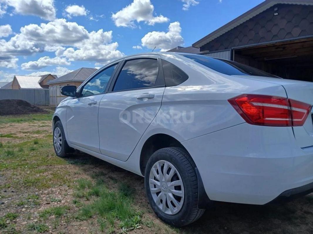 Лада Веста 19 год в отличном состоянии - Орск