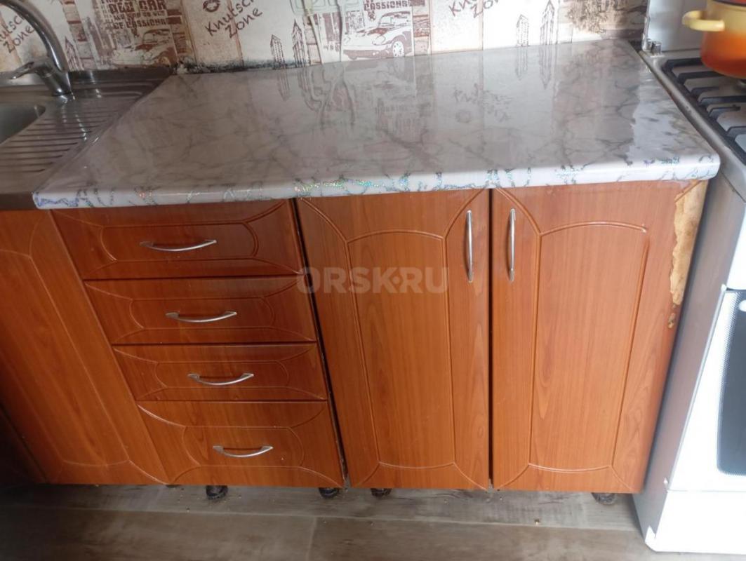 Продам обеденную зону и кухонный гарнитур б/у. - Новотроицк