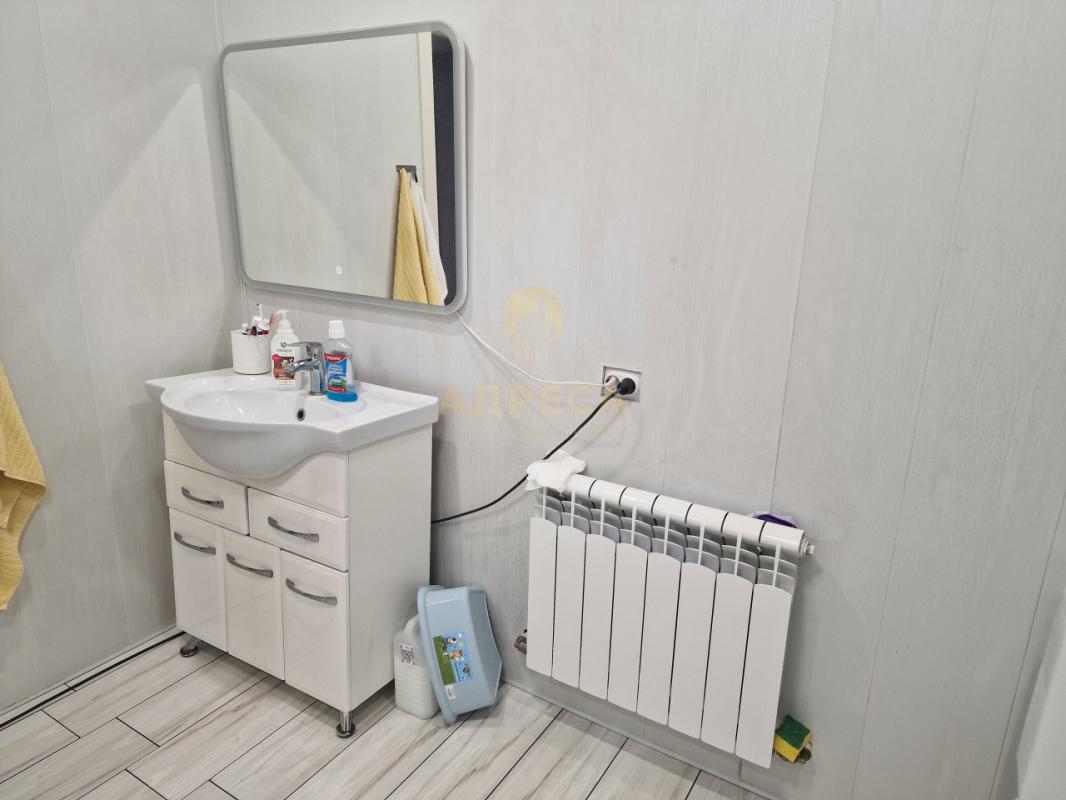 Продается дом, завершенного строительства и введенного в эксплуатацию по адреса ул. - Оренбург