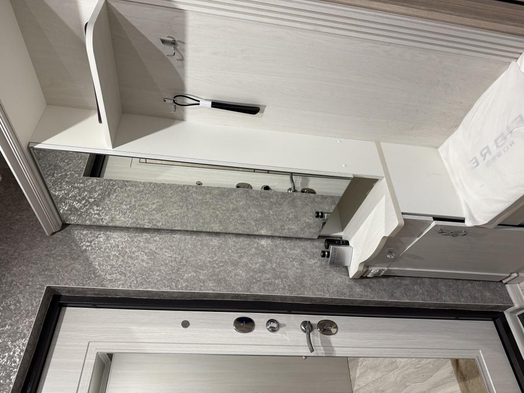 Ориентировочно с 15 мая сдается однокомнатная квартира улучшенной планировки с новым евроремонтом, в - Новотроицк