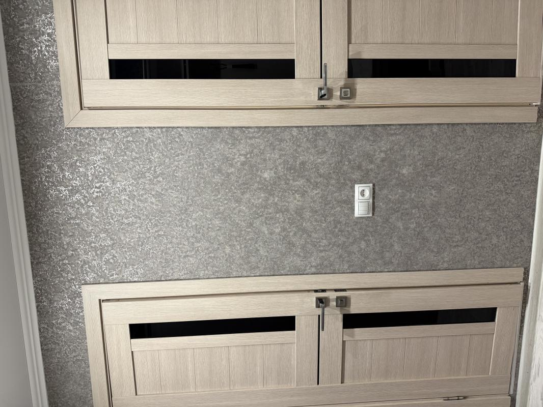 Ориентировочно с 15 мая сдается однокомнатная квартира улучшенной планировки с новым евроремонтом, в - Новотроицк