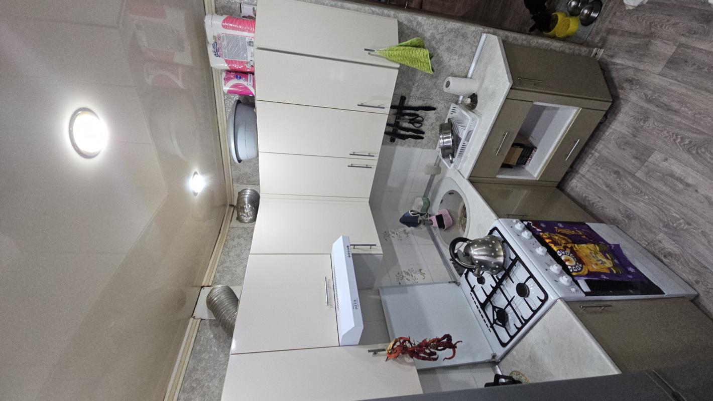 ПРОДАМ 3-К КВАРТИРУ — УЛ. - Новотроицк