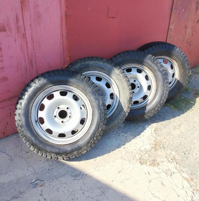 Продам 4 колеса летние
R16 215/65 5x114
Стояли на РЕНО Дастер - Орск