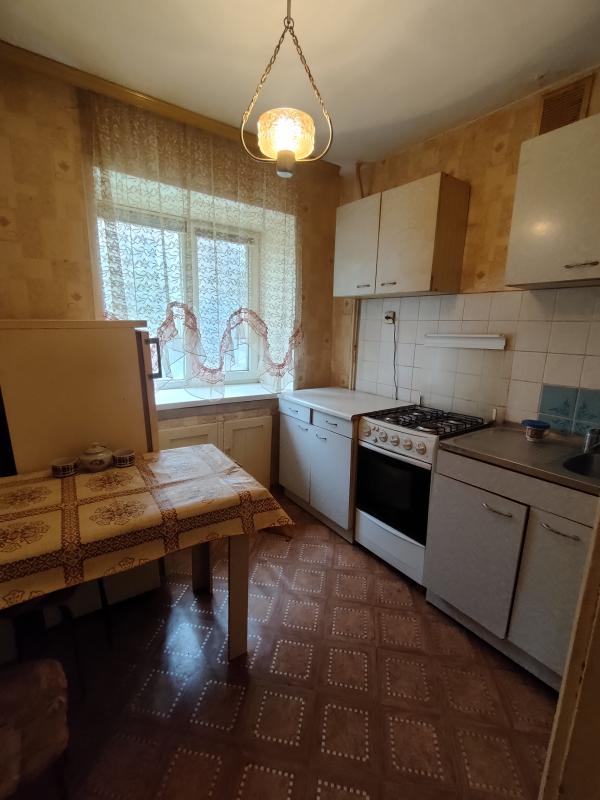 Продаётся уютная однокомнатная квартира площадью 31 квадратный метр, расположенная на Советской улиц - Новотроицк