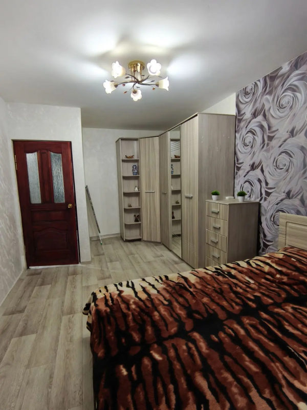 Продается двухкомнатная квартира по адресу Новотроицк, ул. - Новотроицк