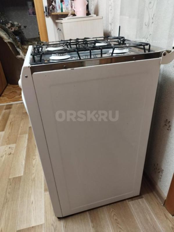 Продам газовую плиту б/у в рабочем состоянии , верх нержавейка - Орск