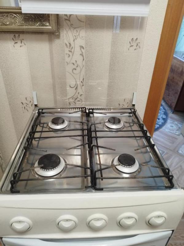 Продам газовую плиту б/у в рабочем состоянии , верх нержавейка - Орск