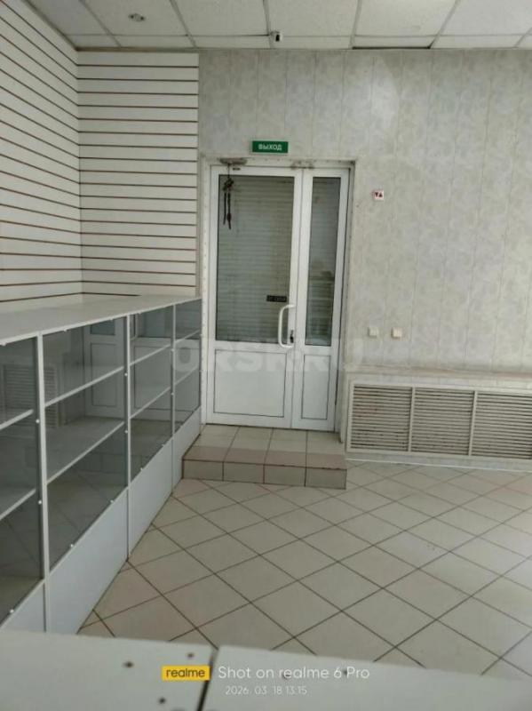 Сдам в аренду магазин, состоящий из двух помещений -250 и 120 кв. - Орск