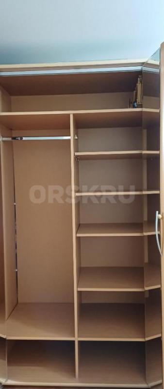 Продам шкафы комплектом или по отдельности, в комплекте прикроватная тумба. - Орск