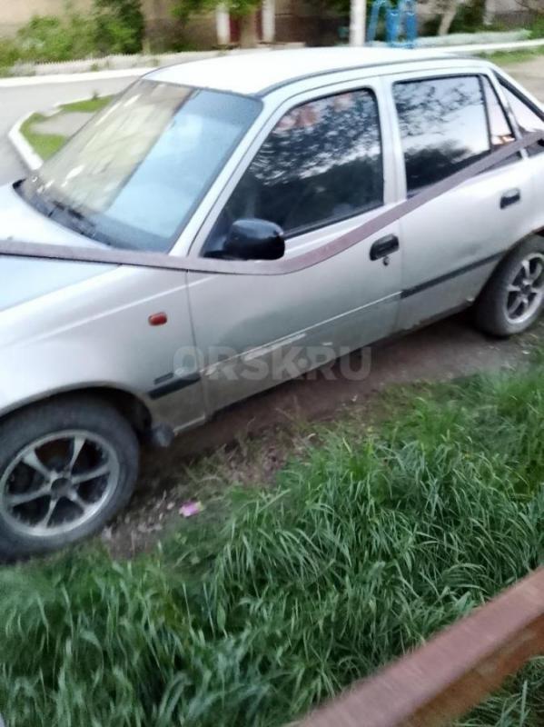 Продам Дэу Нексия 2003г,расходует масло,дымит,торг! - Орск
