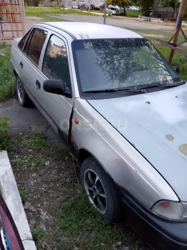Продам Дэу Нексия 2003г,расходует масло,дымит,торг! - Орск