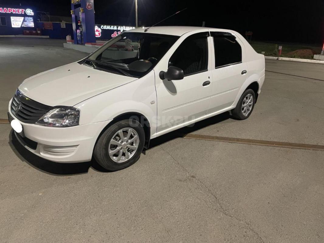 Продам РЕНО ЛОГАН 1,6 на автомате. - Орск