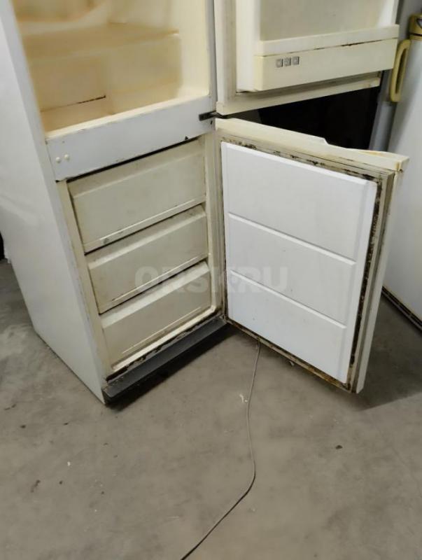 Продам холодильник Whirlpool ART 330/G/WP, двух компрессорный, обе камеры в исправном состоянии. - Новотроицк