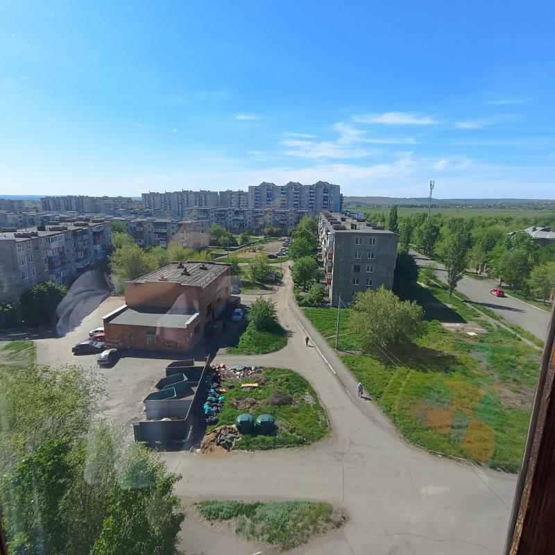 Продаётся уютная трёхкомнатная квартира площадью 61 квадратный метр на Советской улице, город Новотр - Новотроицк