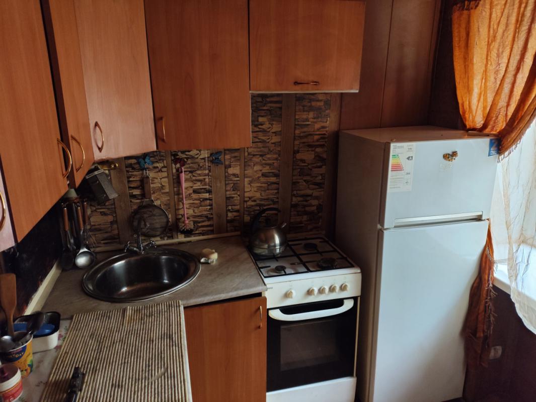 Продаётся уютная двухкомнатная квартира (распашонка), комнаты раздельные, площадью 48.2 квадратных м - Орск