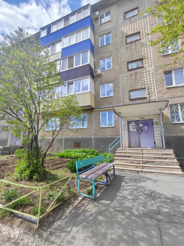 Сдаётся в долгосрочную аренду просторная четырёхкомнатная квартира площадью 63 кв. - Орск