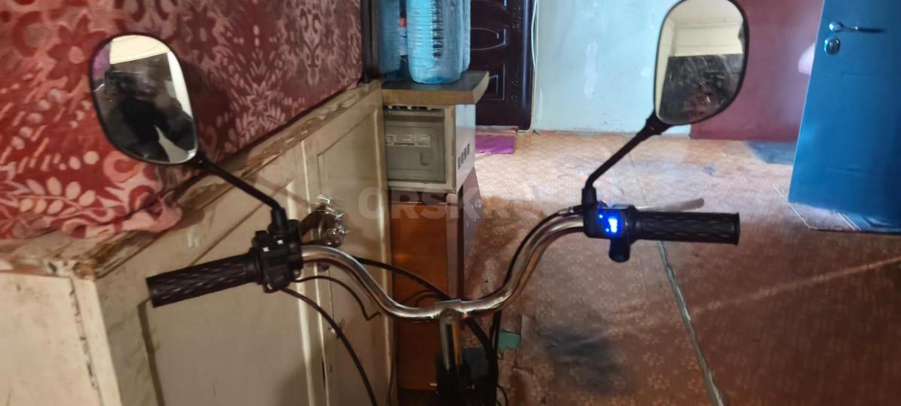 Продам быстро электровелосипед все работает фары, сигналка, поворотники небольшой минус отвалилась С - Орск