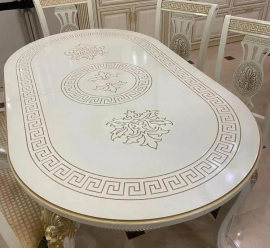 Продам Новые Наборы Запечатанные “Версаче“Осталась два набора,находится в Орске
Стол 160*90 
В раз - Орск