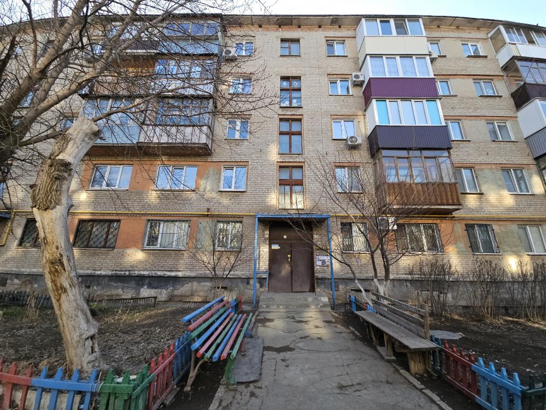 Продам отличную «однушку» на 1-м этаже. - Новотроицк