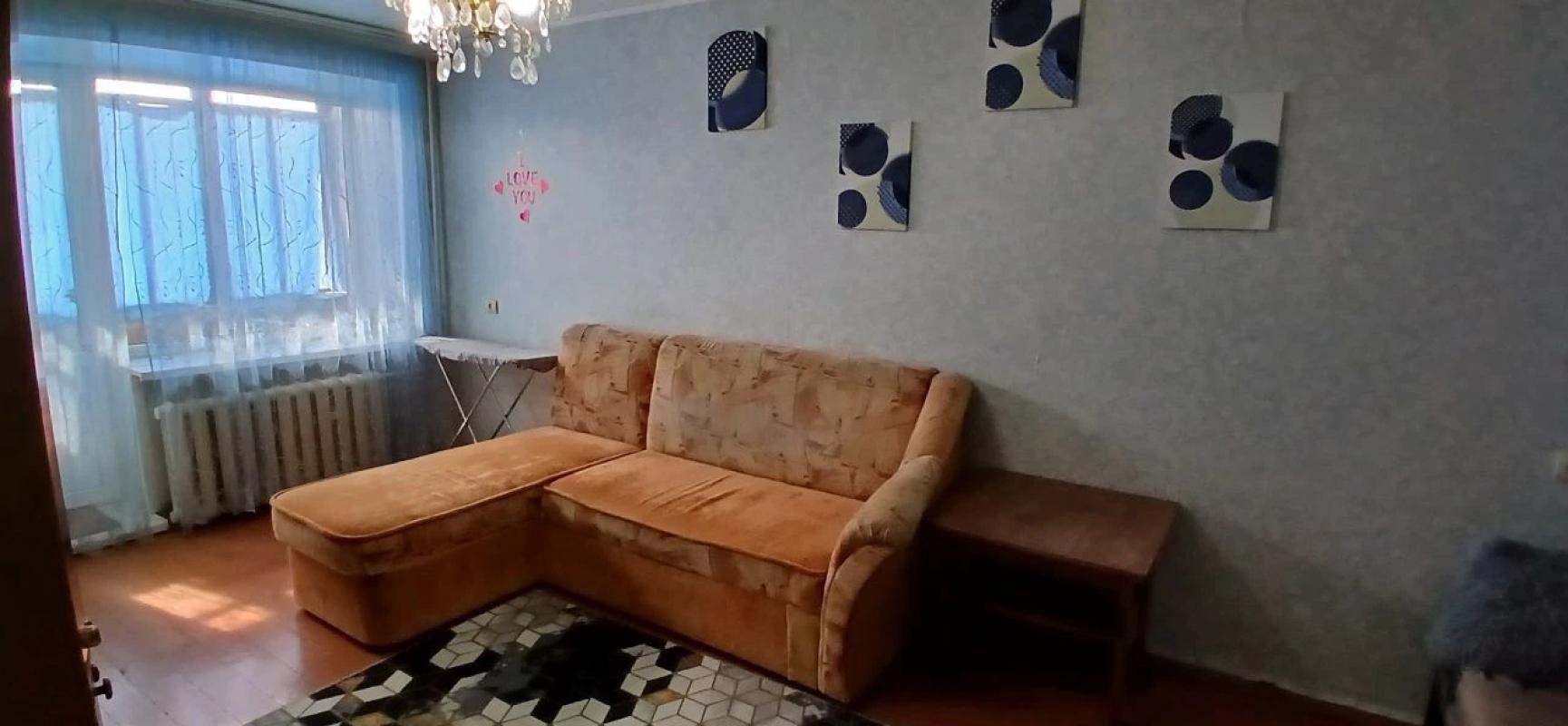 Предлагаем Вашему вниманию светлую уютную квартиру   приемлемой цене
• г. - Новотроицк
