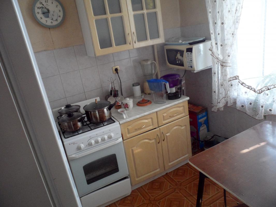 продам с мебелью и быт. техникой. - Новотроицк