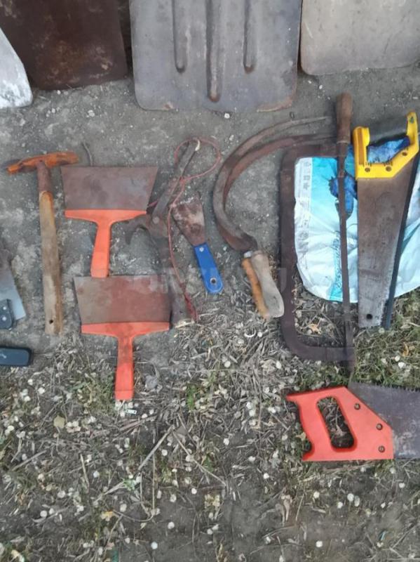 Продам лопаты,серпы, ножовки по договоренности. - Орск