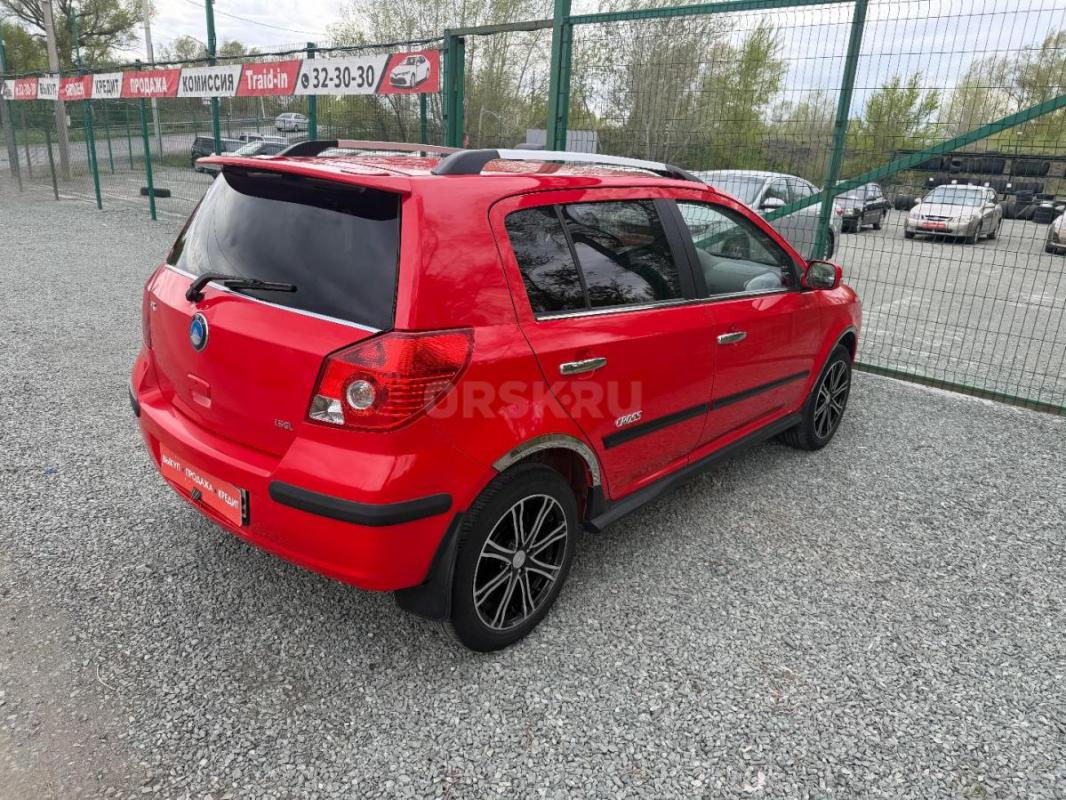 Продаётся Geely MK Kross год 2013
В идеальном состоянии!
1 собственник (дед)
Пробег 30 тыс км на - Орск