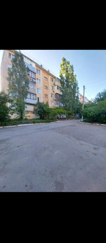Продается 2-х комнатная квартира с ремонтом,
по адресу: г. - Новотроицк