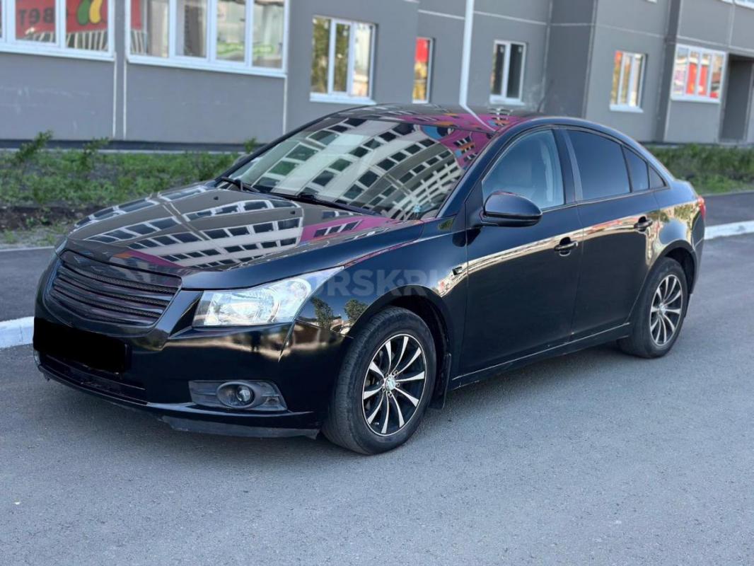Продам Chevrolet Cruze 2010г в отличном состоянии
4 собственника 
210.000тк 
ДВС 1.6 работает отл - Орск