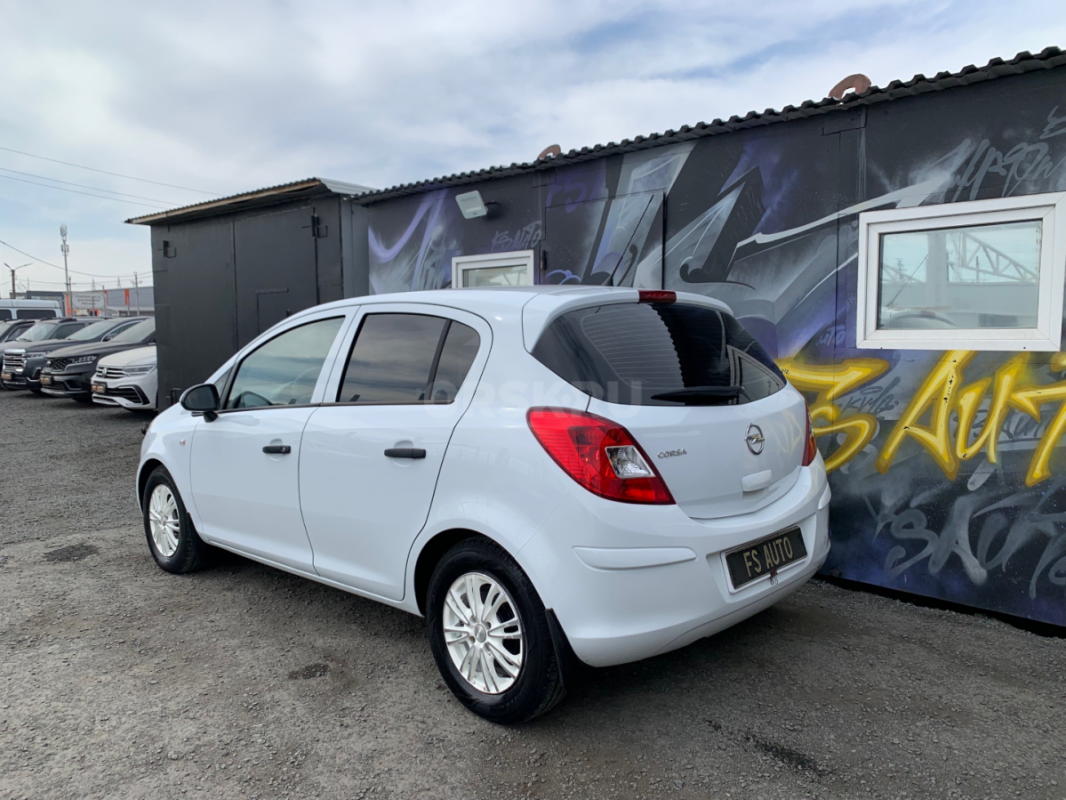 В продаже Opel Corsa 2012 года. - Орск