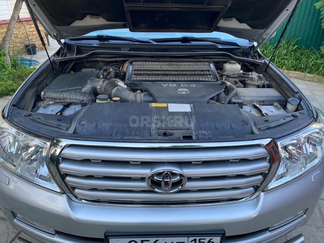 Продам личный автомобиль Land Cruiser 200. - Орск