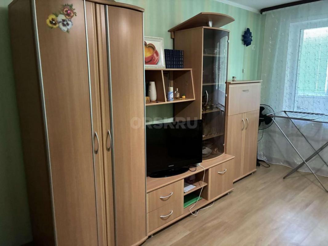 Продается однокомнатная квартира по адресу: проспект Ленина 105А! - Орск