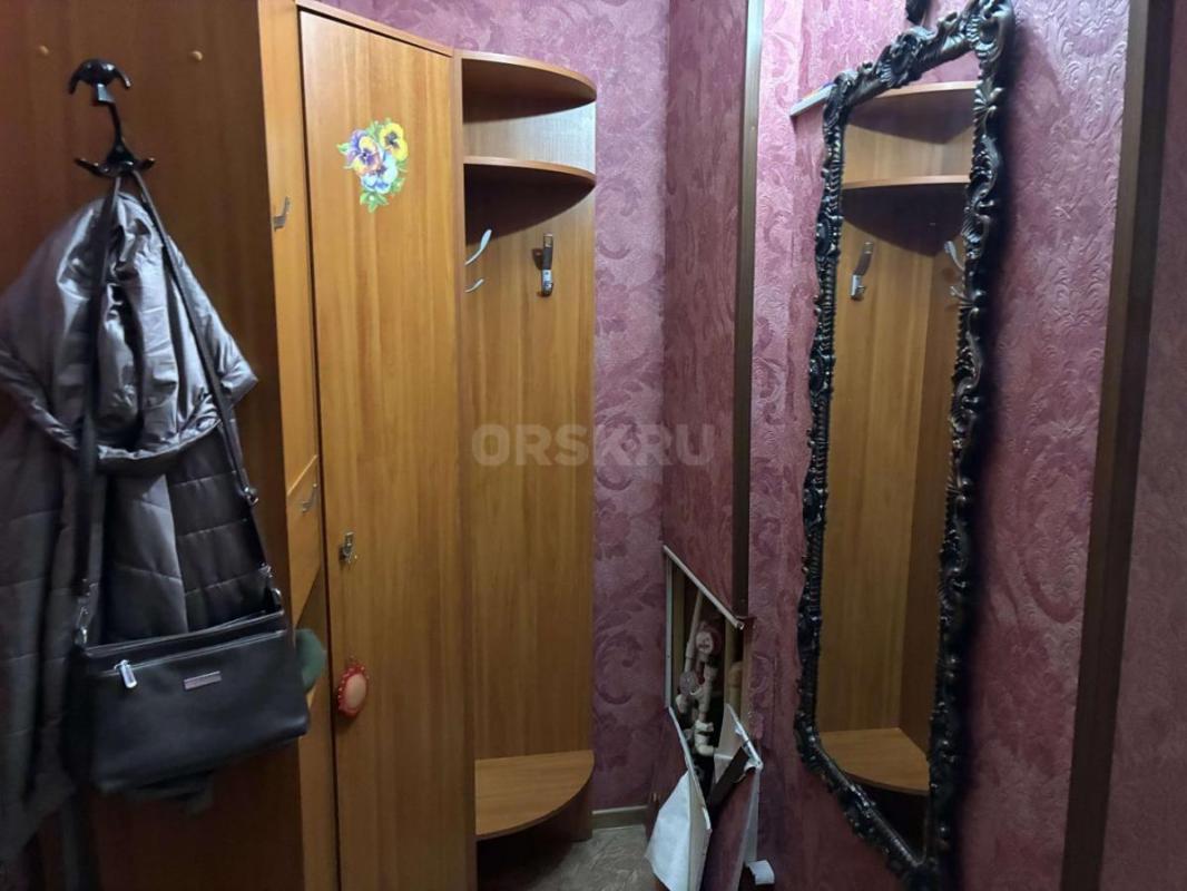 Продается однокомнатная квартира по адресу: проспект Ленина 105А! - Орск