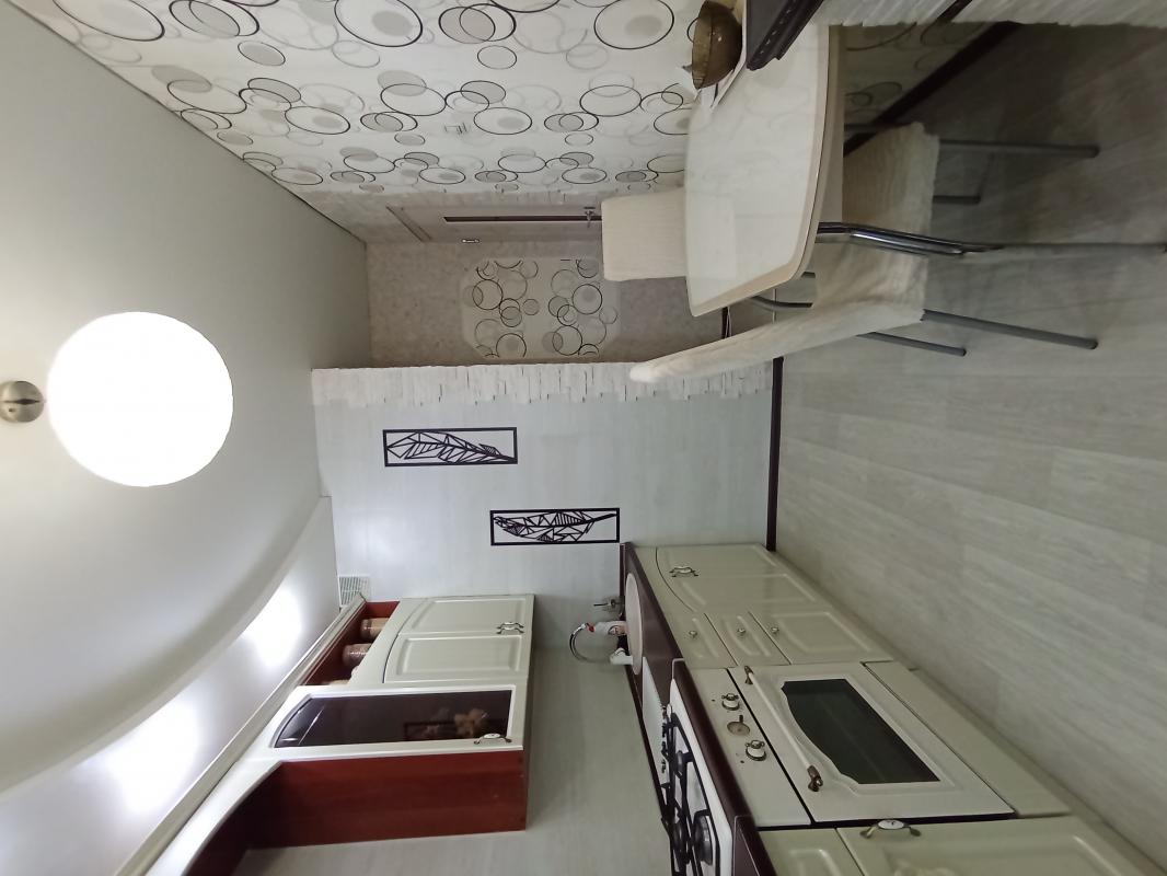 В продаже  3-комнатная квартира улучшенной планировки по адресу:  г. - Новотроицк