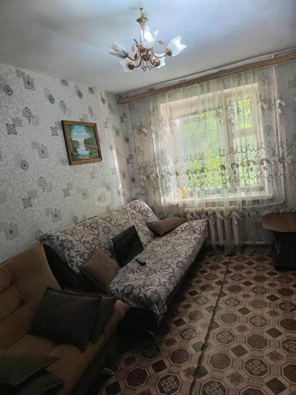 Продам уютную однокомнатную квартиру в многоэтажном доме, В 6-м микрорайоне. - Орск