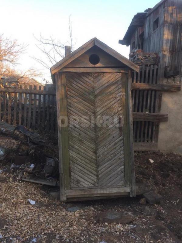 Продается дом в старом городе, в районе Форштадт, Земля и дом в собственности,  удачное месторасполо - Орск